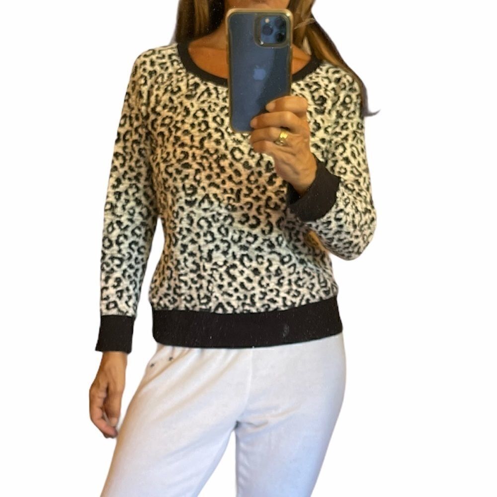3/$25 MAURICES Animal Print Cheetah Sweater.Size M
